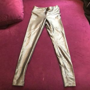 NWOT Silver Koral Leggings